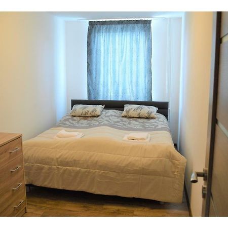 Sgl Apartments Lavickova Trenčín Екстериор снимка