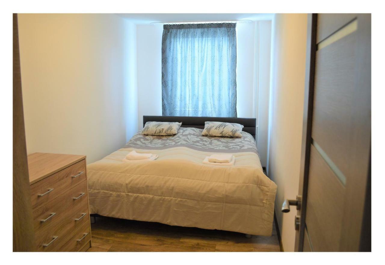 Sgl Apartments Lavickova Trenčín Екстериор снимка